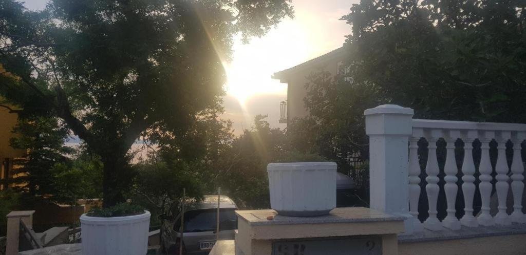 Apartmani Mira Klenovica Kültér fotó